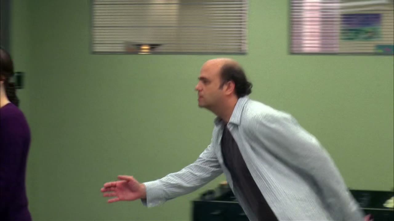 - Come on. - No, Liz. Listen, listen, listen.