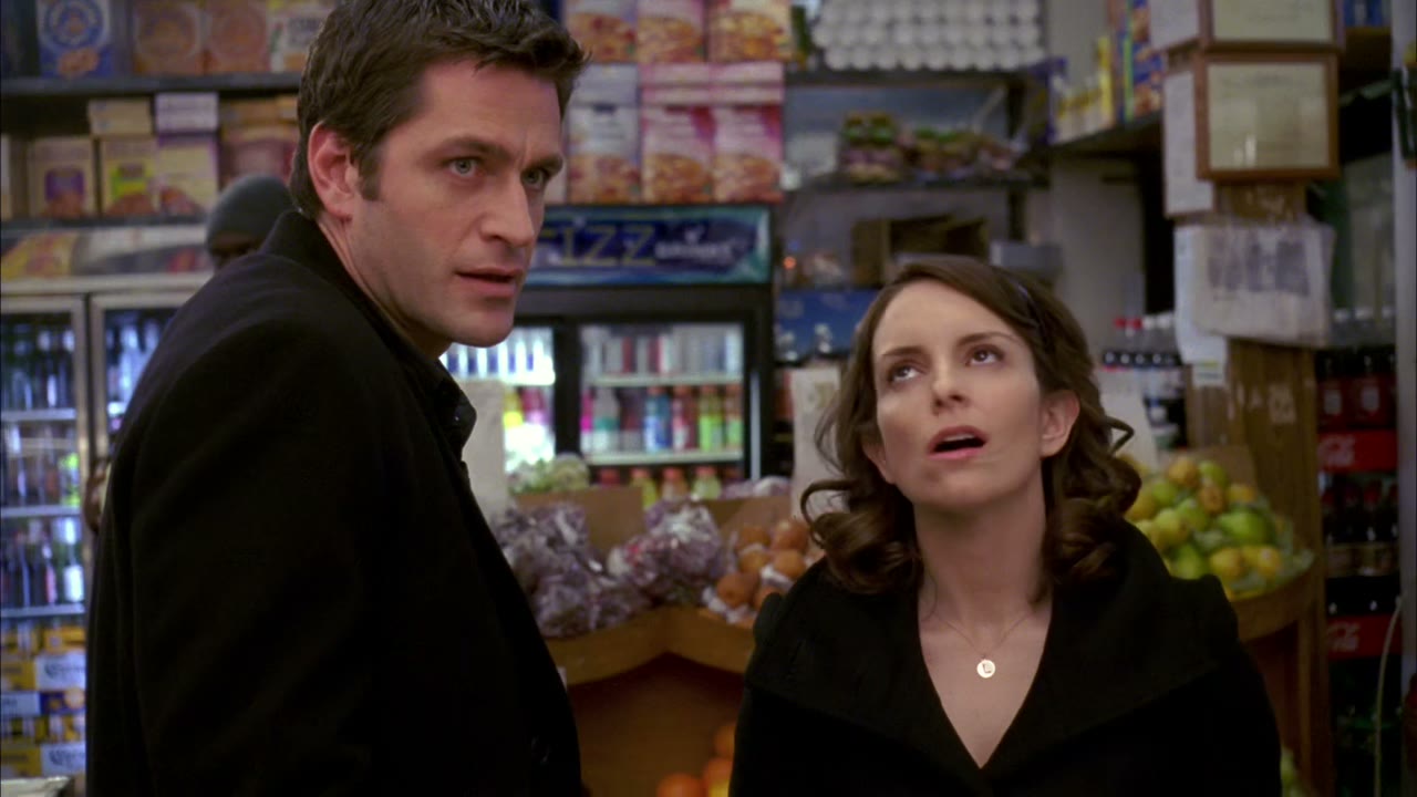 - No $100s. Small bills. - Oh, I knew this was gonna happen.