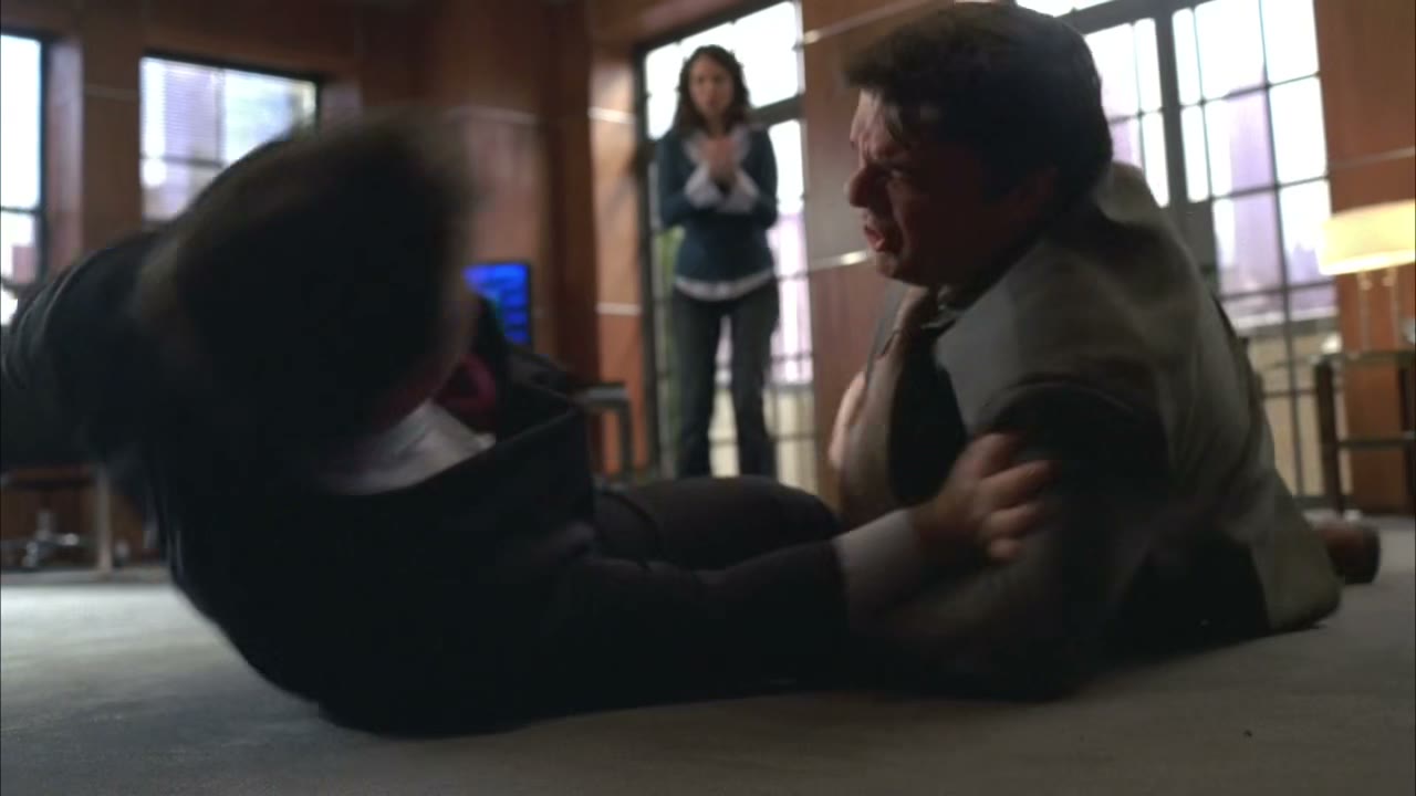 - You ruined my suit. - Shut up, you baby!