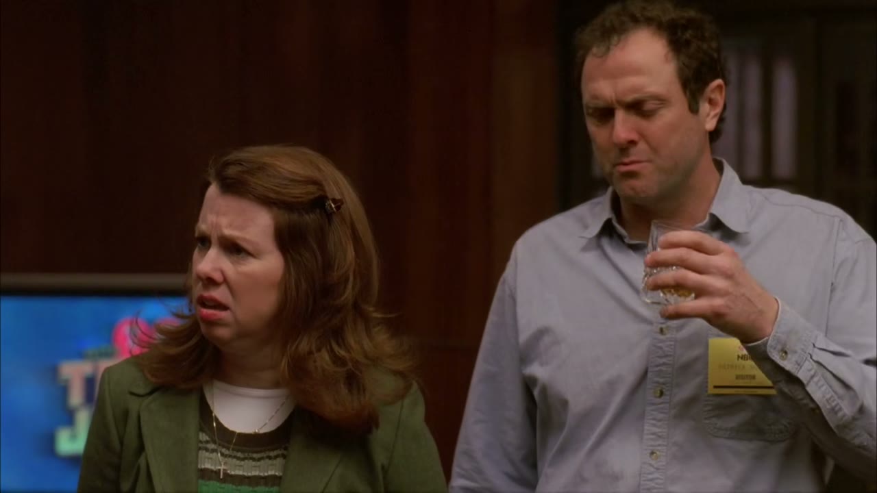 - Don't say that about my daddy! - Oh, Patricia, you're embarrassing yourself.