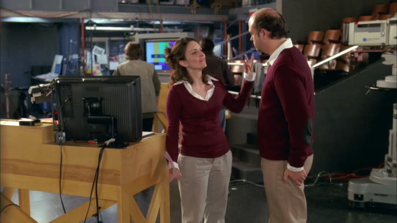 Oh, dude, how can we be wearing the same outfit?
