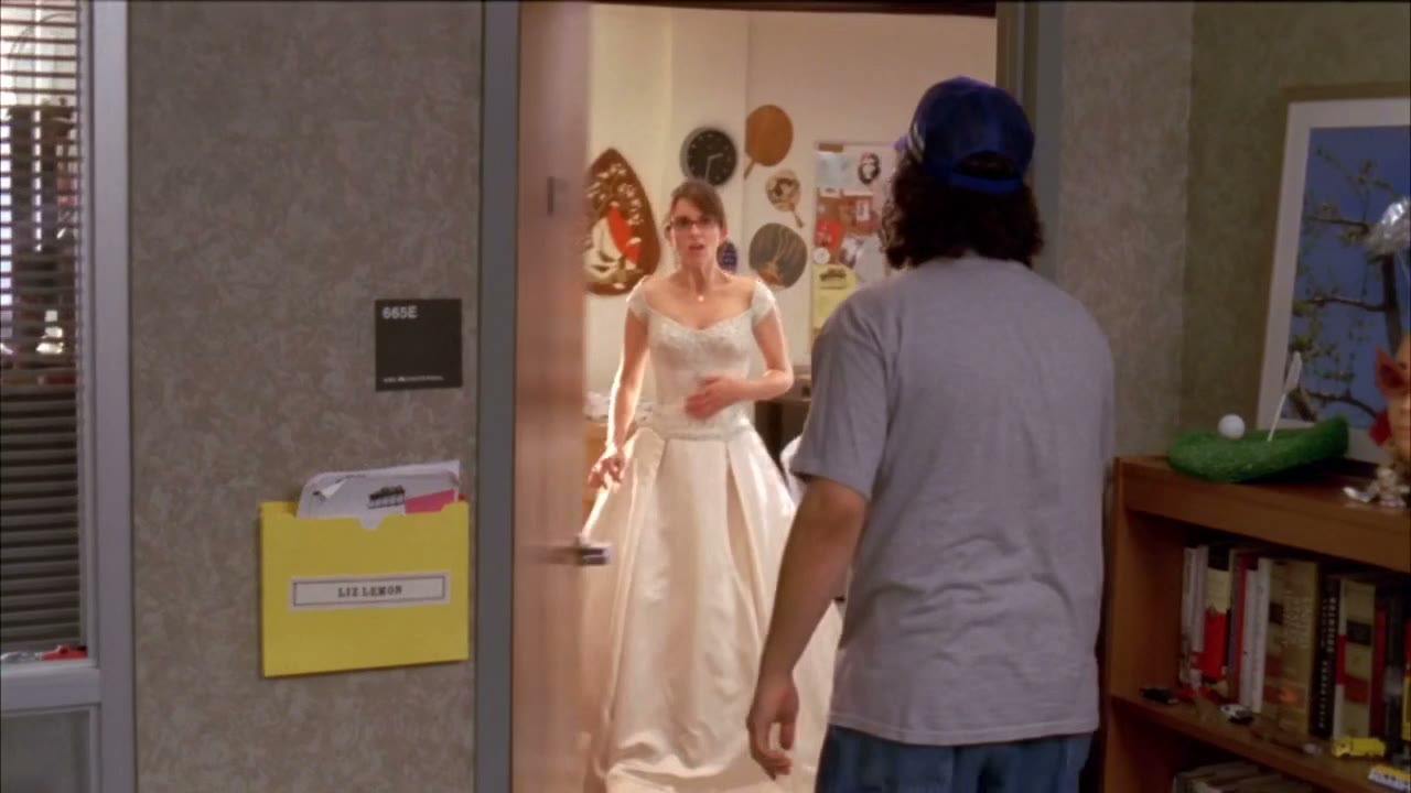 Jenna looks bananas--