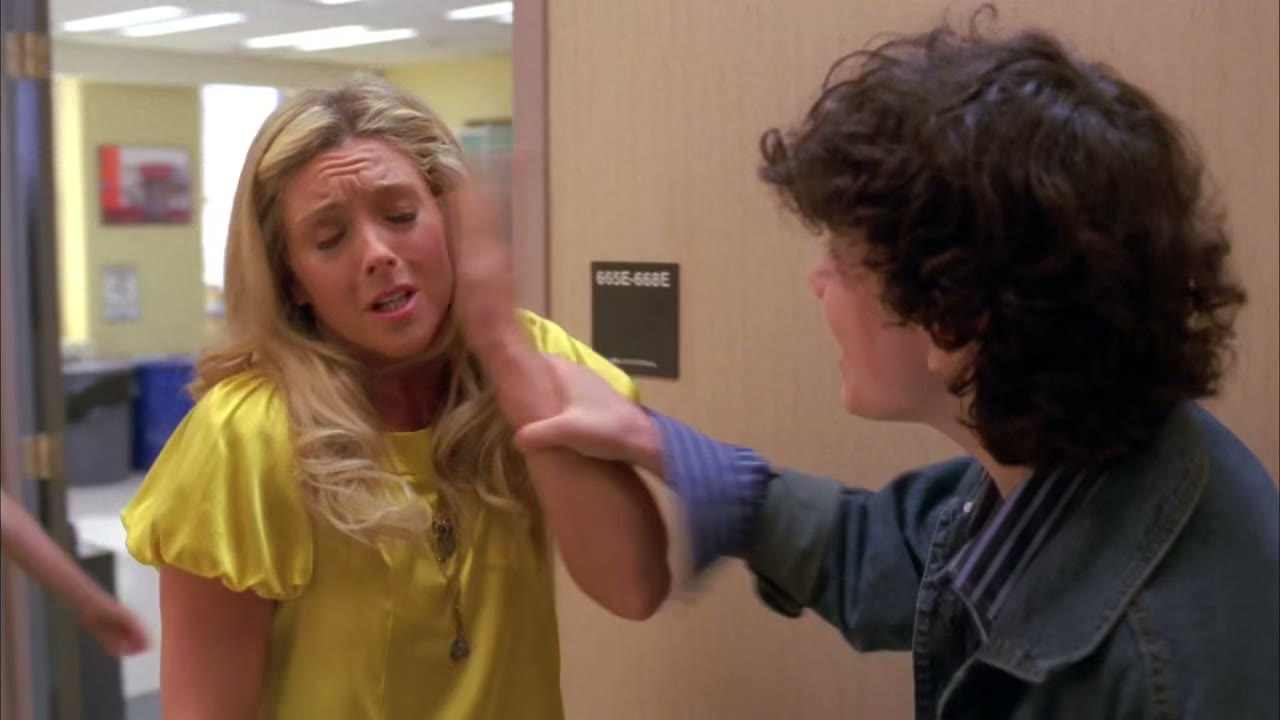 Stop hitting yourself, Jenna.