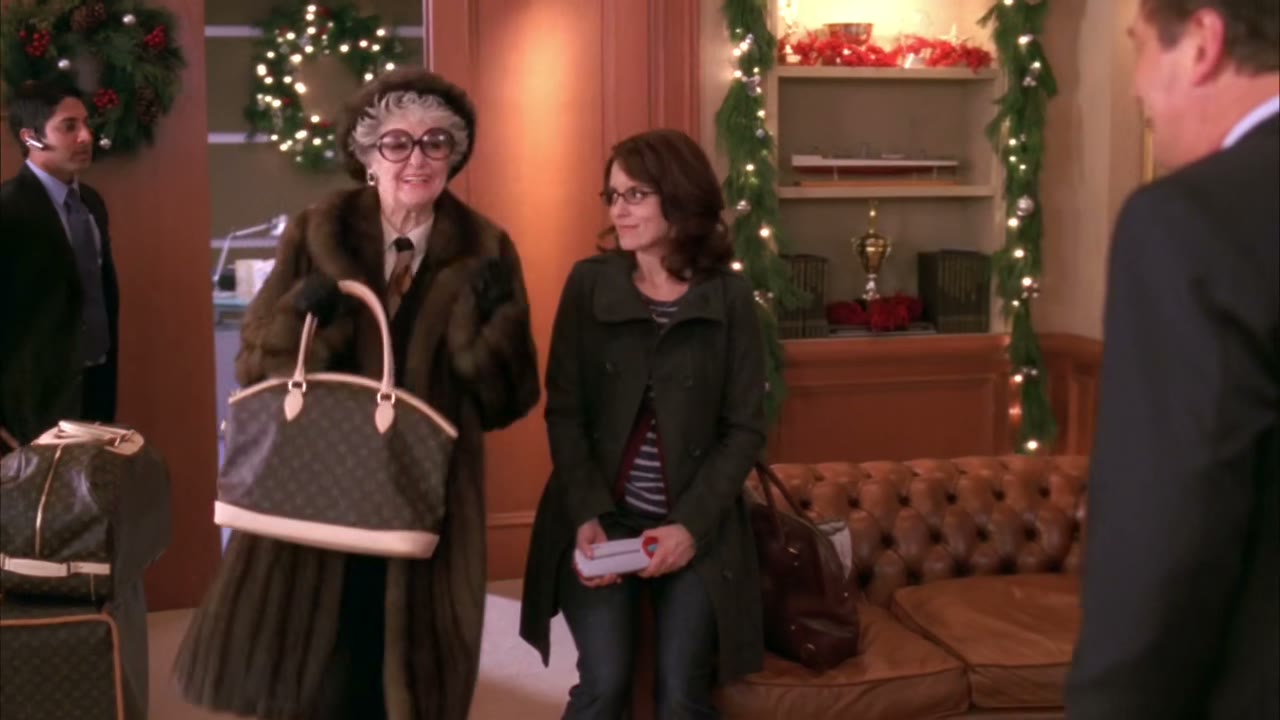 ♪ Jingle bells, ♪ Jingle bells, jingle bells ♪