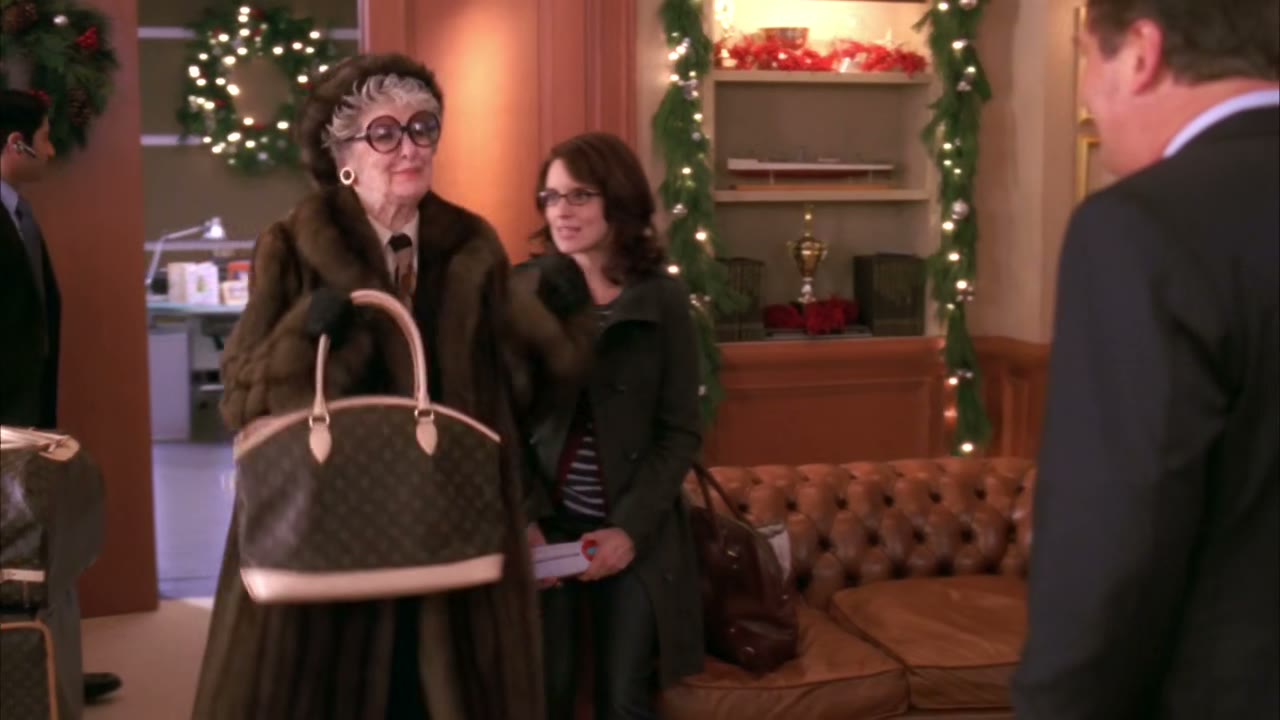 ♪ Jingle bells, ♪ Jingle bells, jingle bells ♪