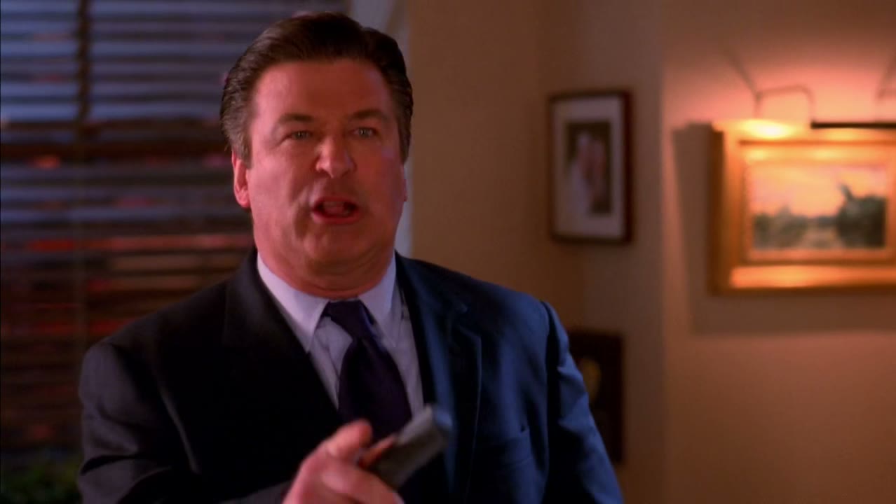 [Whispers] I'm gonna kill you.