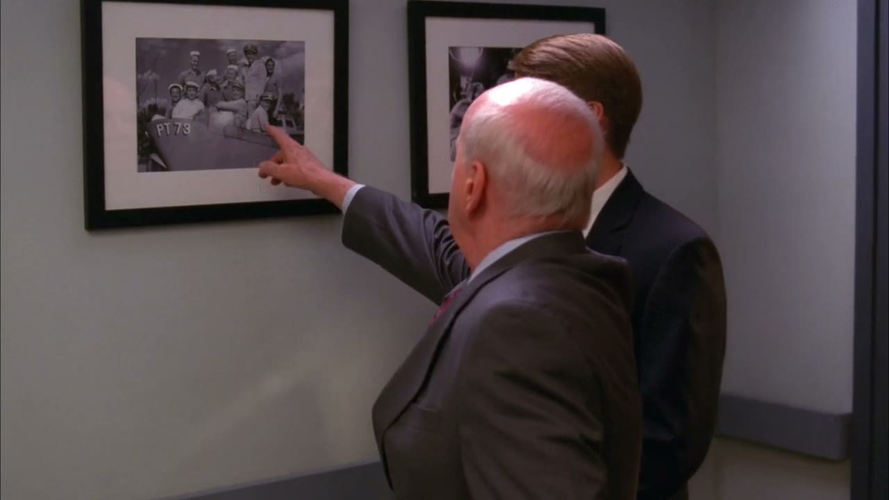 Oh, whoa, whoa. Look at... There I am.