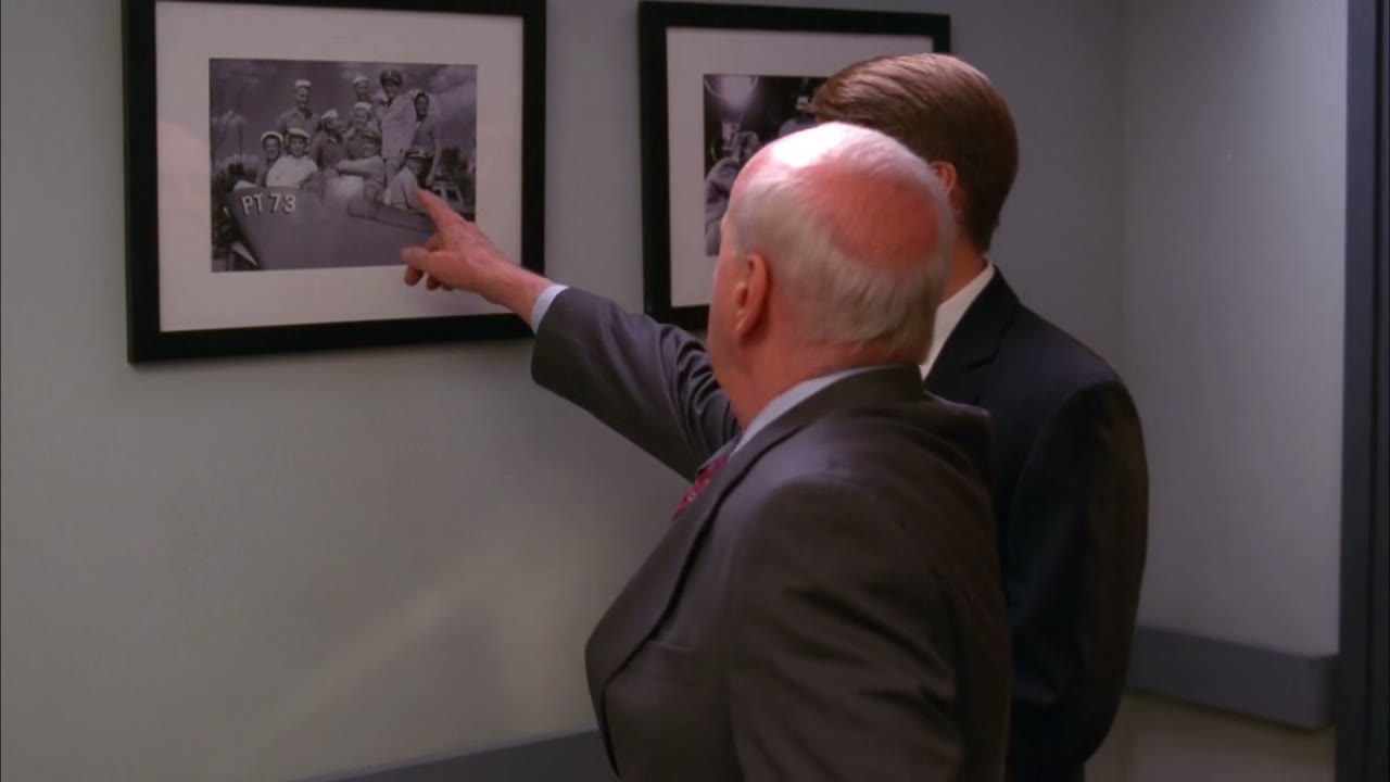 Oh, whoa, whoa. Look at... There I am.