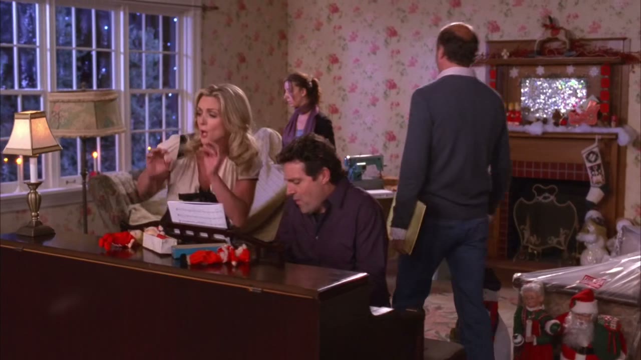 ♪ J-j-j-j-jingle bell, J-j-j-j-jingle bell all the way ♪