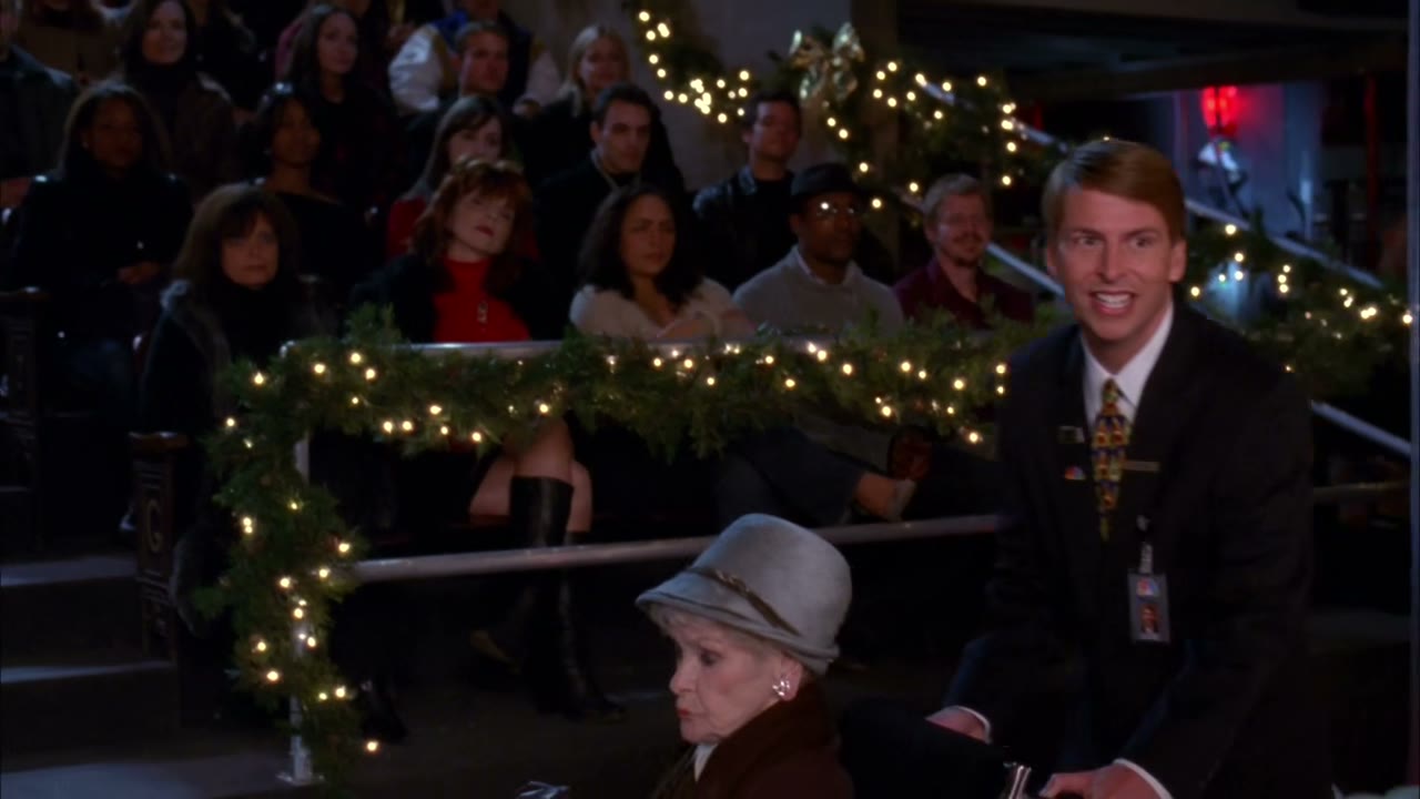 ♪ Yuletide carols being sung by a choir ♪