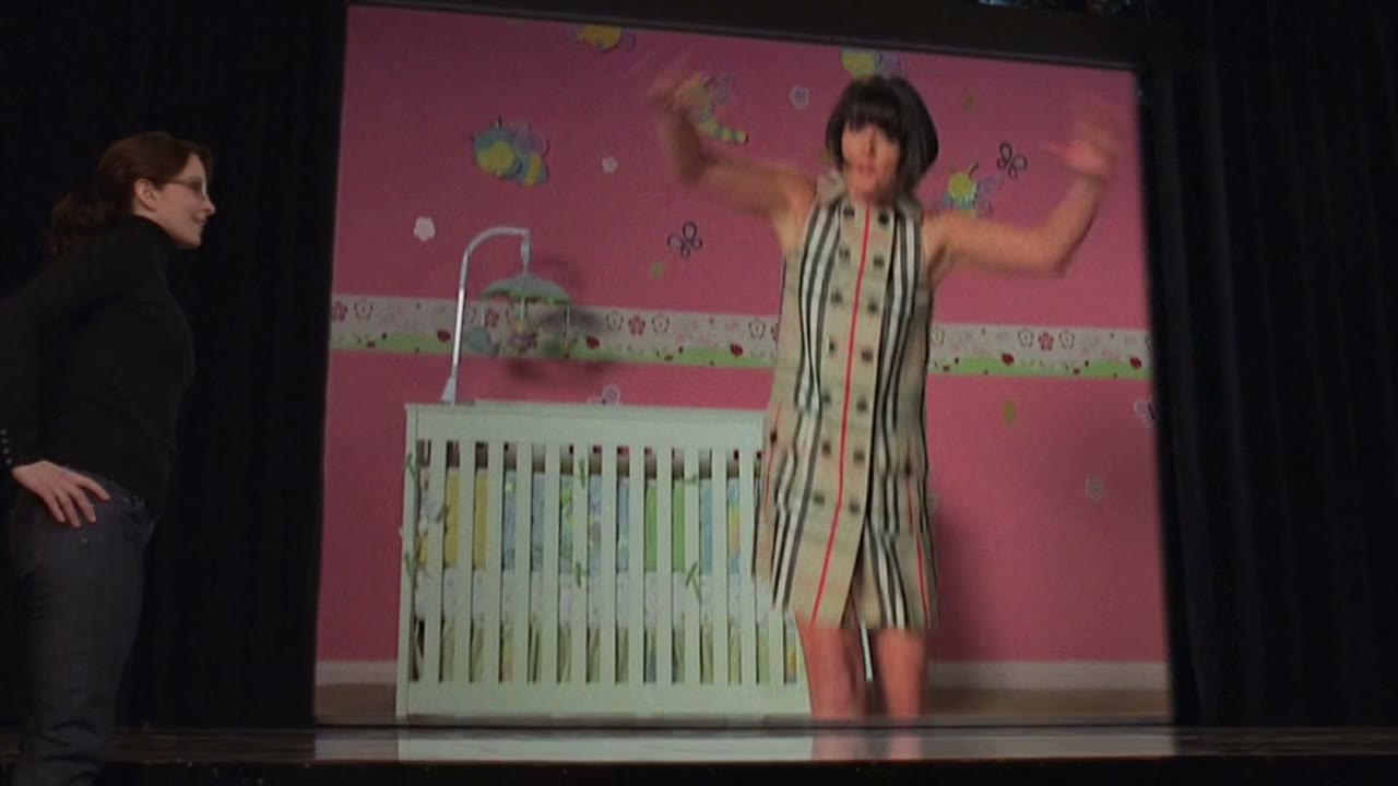 ♪ My name is Suri Cruise ♪