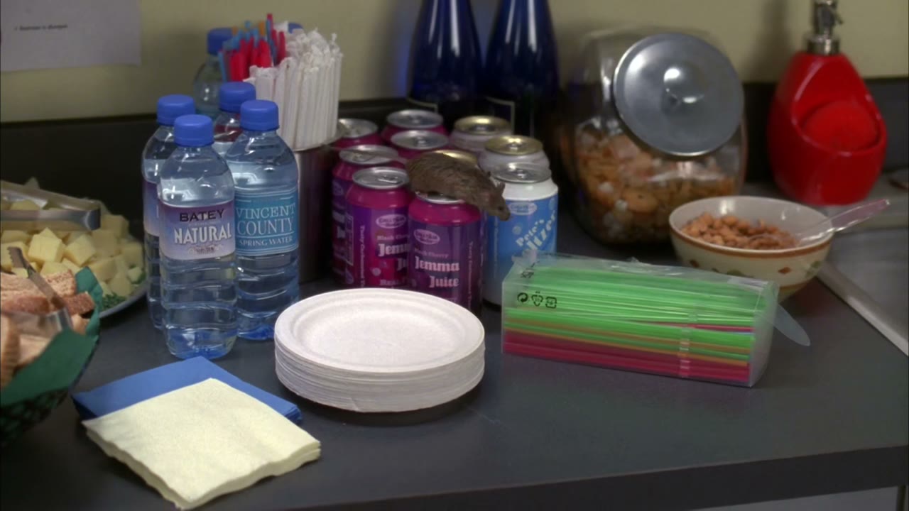 Ooh, no, we need straws.