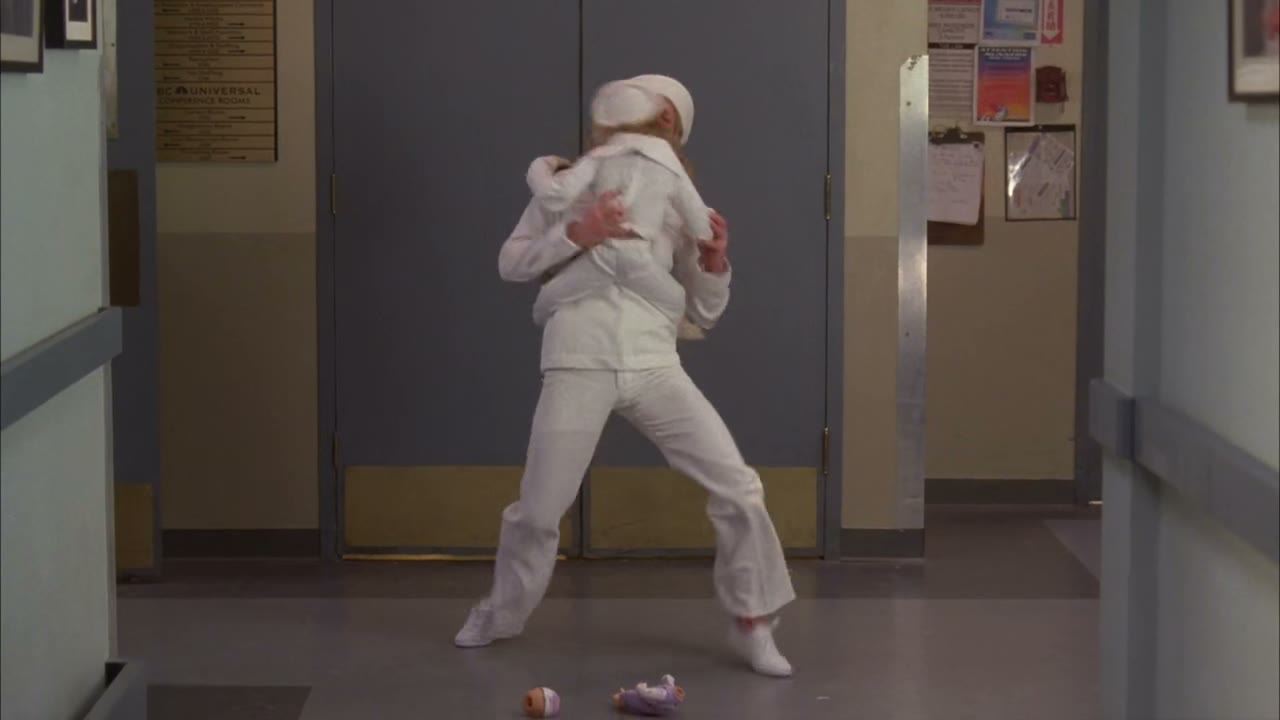 Your foot fingers are so strong!