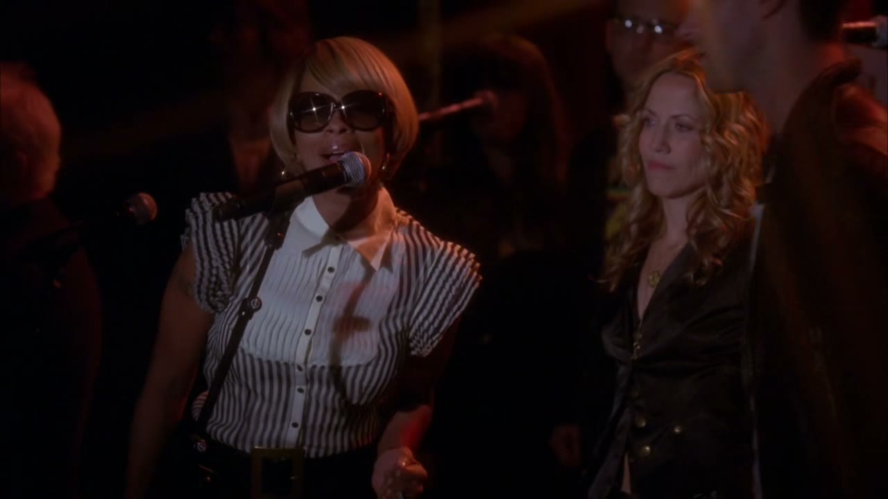 ♪ Give it far and give it wide ♪