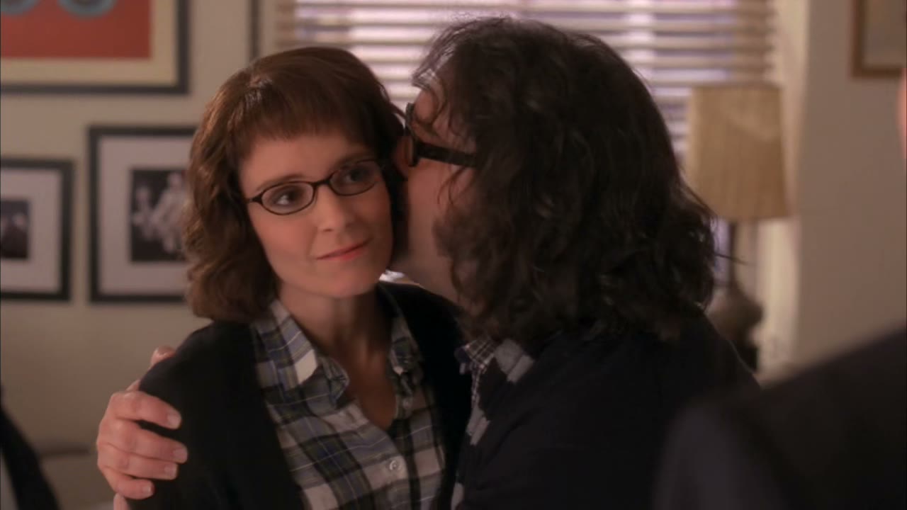 [Kissing sounds]