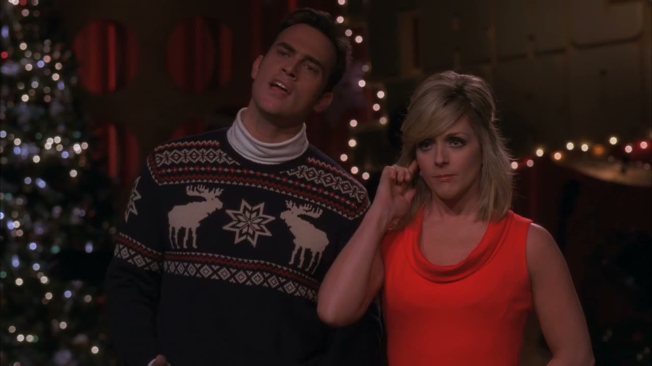 ♪ He's filled his sleigh with things ♪