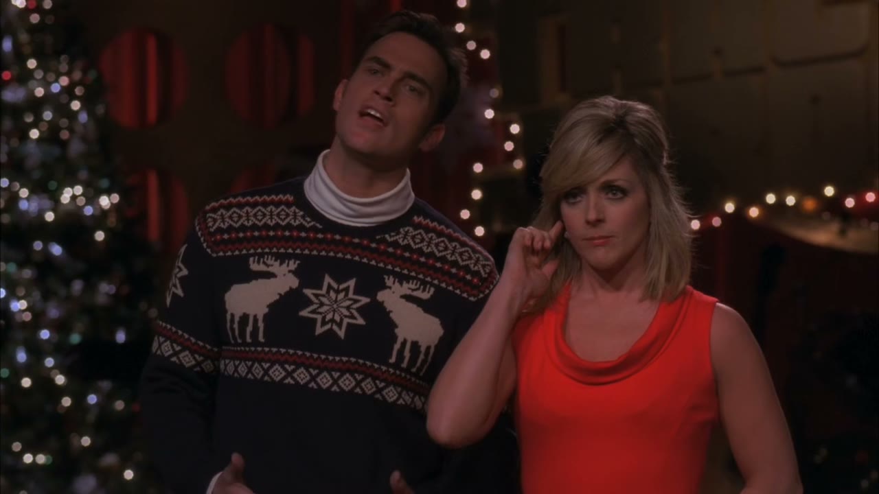 ♪ He's filled his sleigh with things ♪