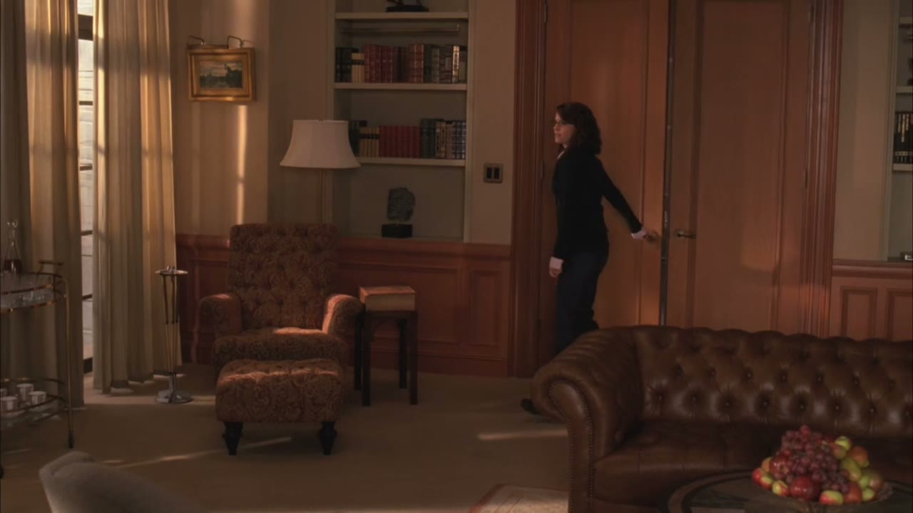 Close the door, Lemon.