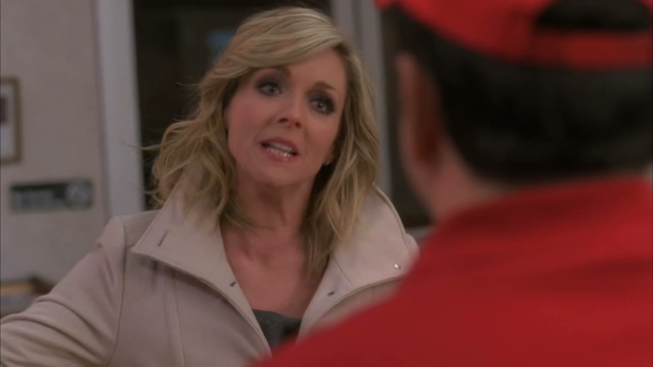 It's one of those kids from glee, isn't it?