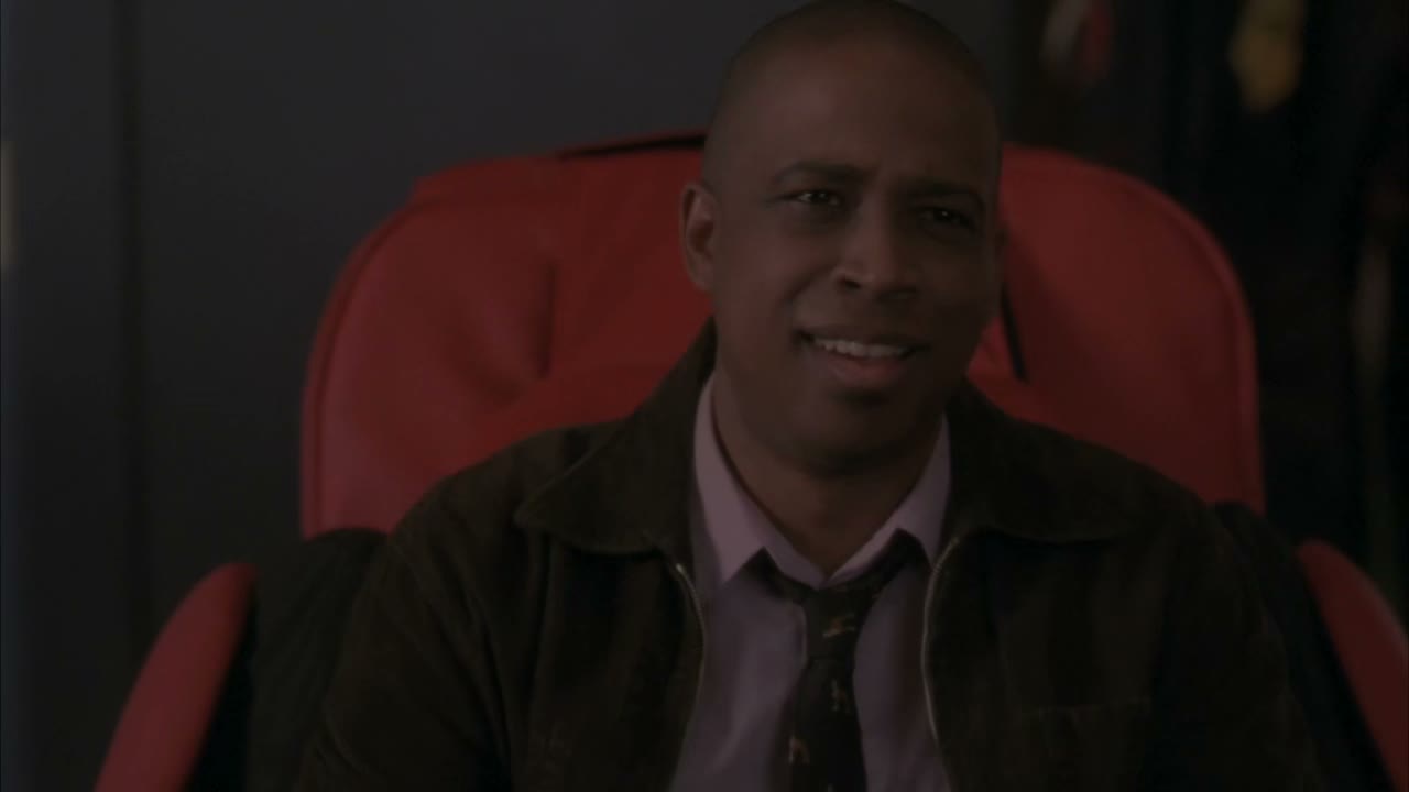 You know what I seen last night?