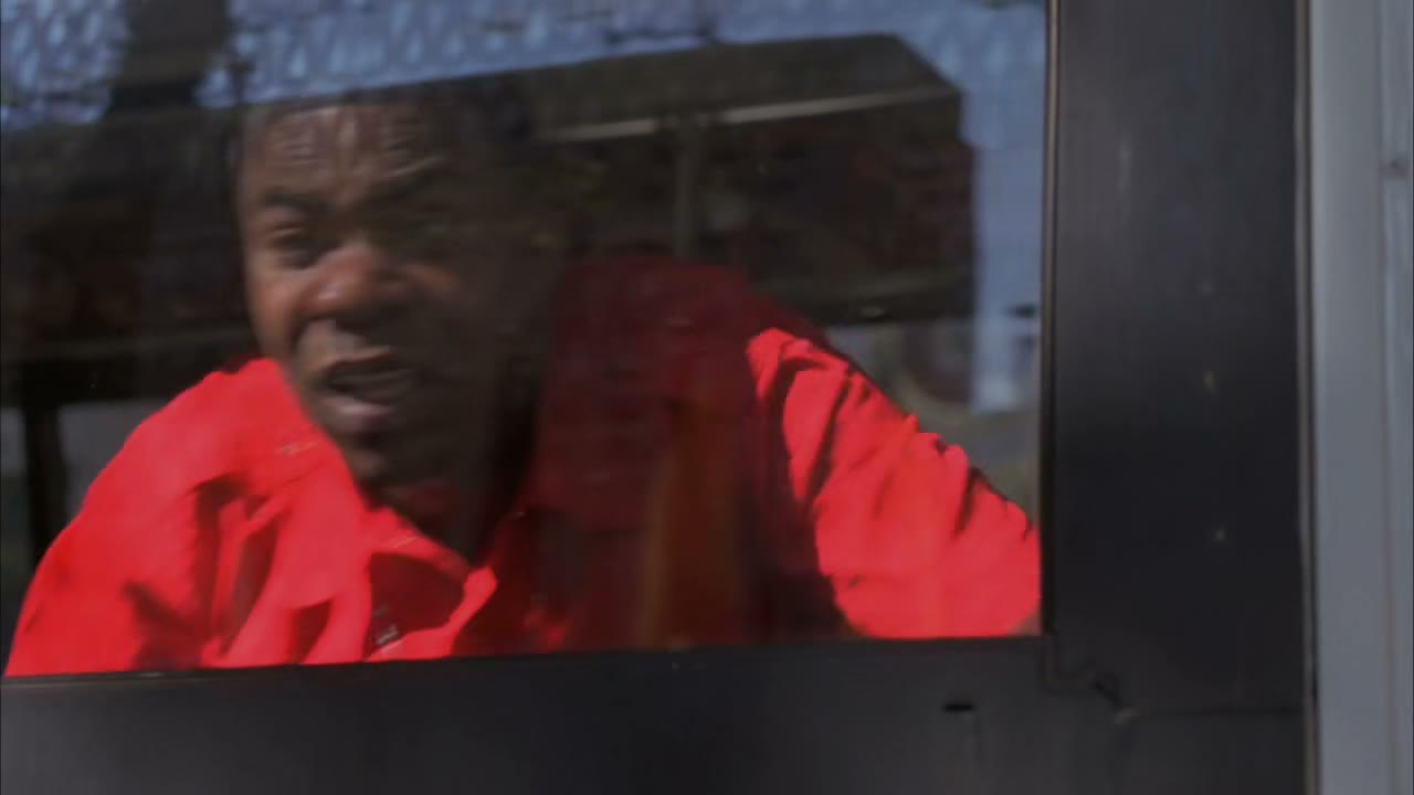 [Door shuts] ah!
