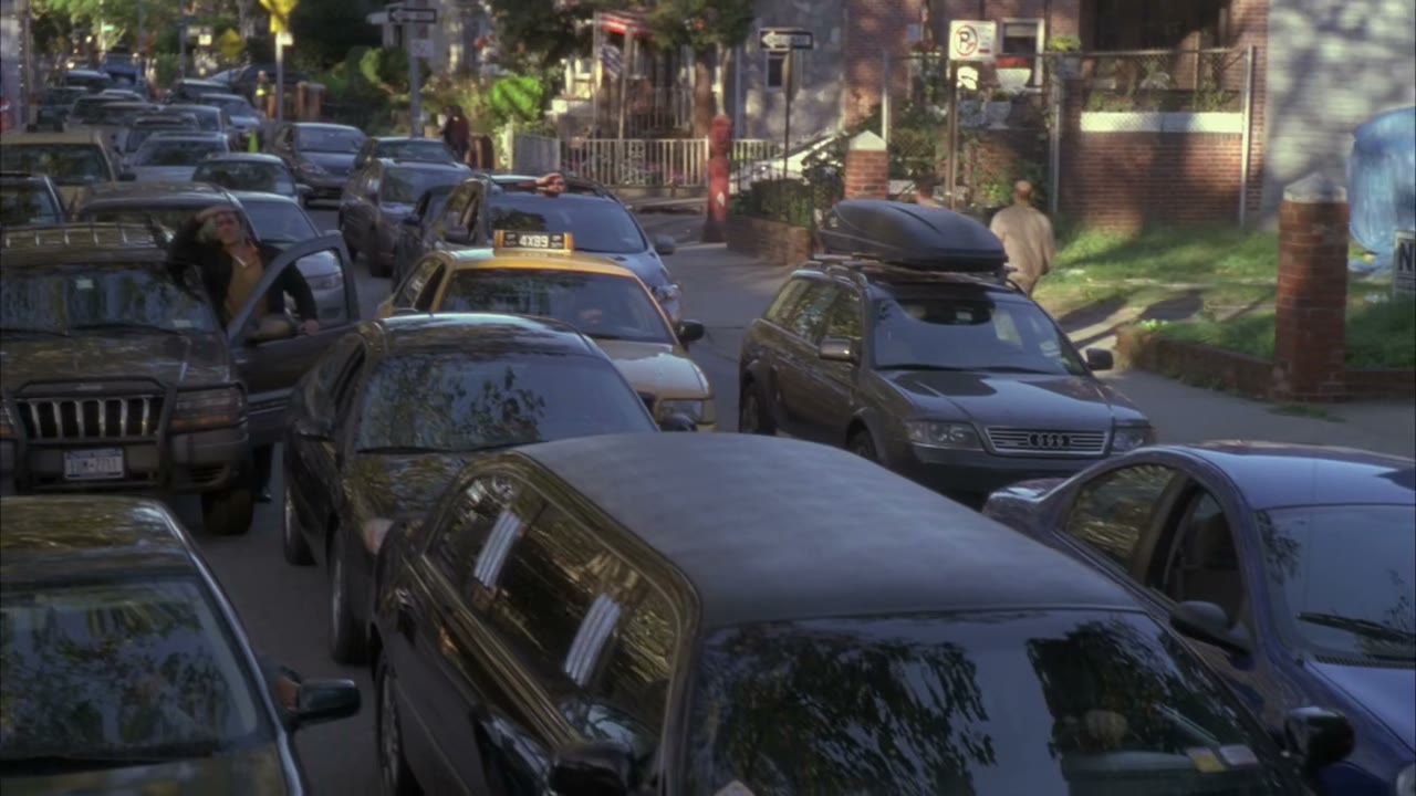 [Horn honks]