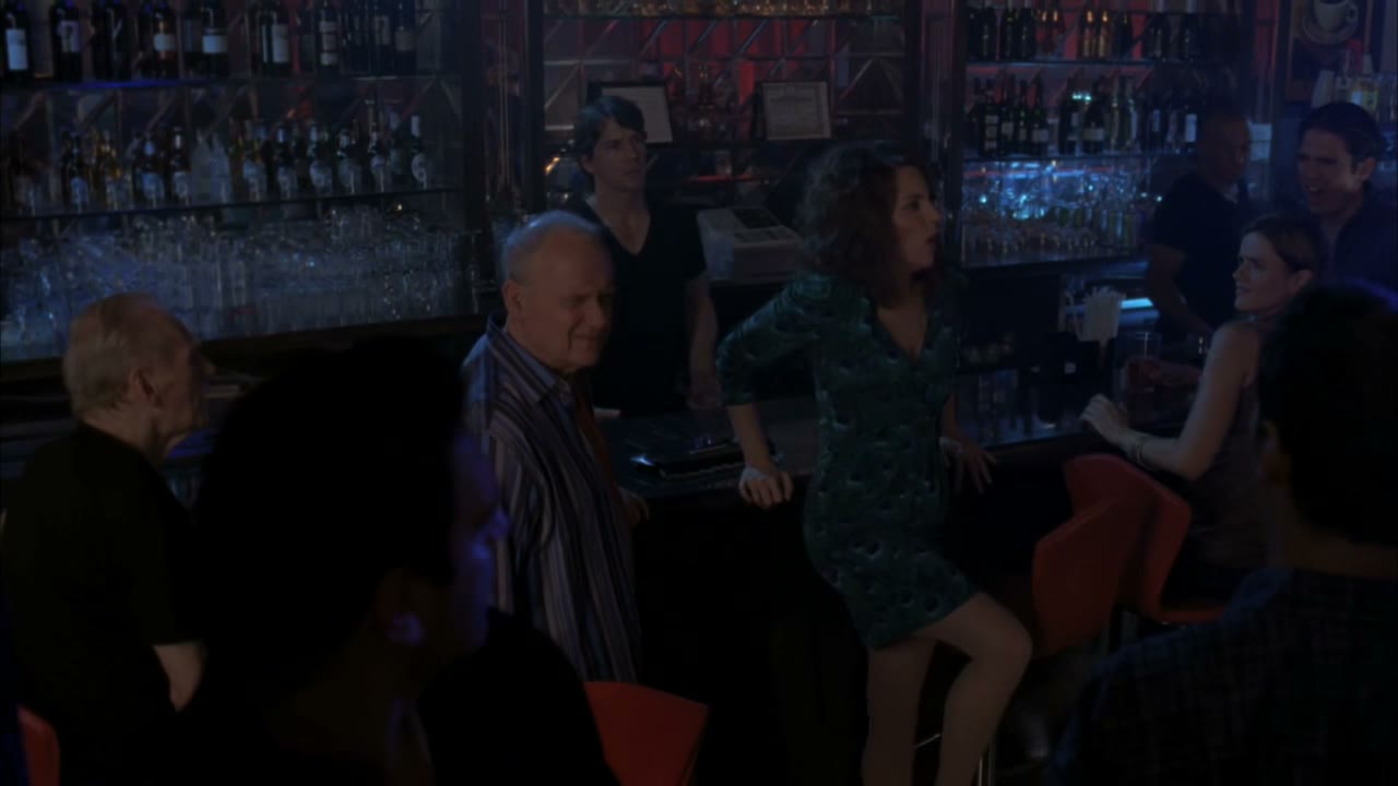 [Crowd murmurs] - no, no!