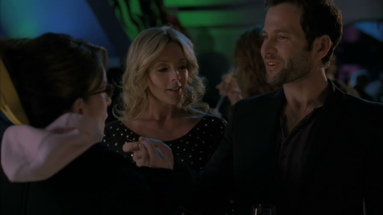 - I recognized your hair from across the room.