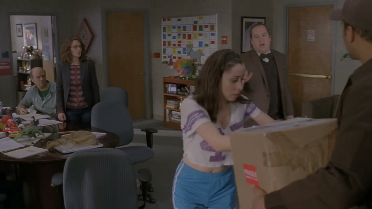 I'm on your side! Get her!