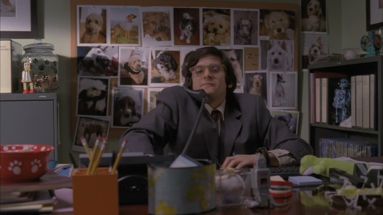- like how fredward HELPS OUT iCARLY.