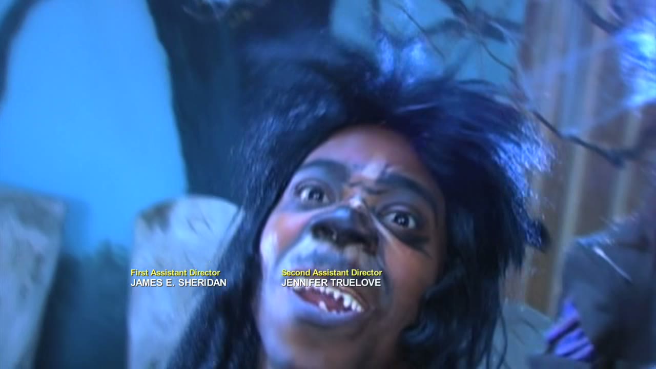 ♪ Spooky scary