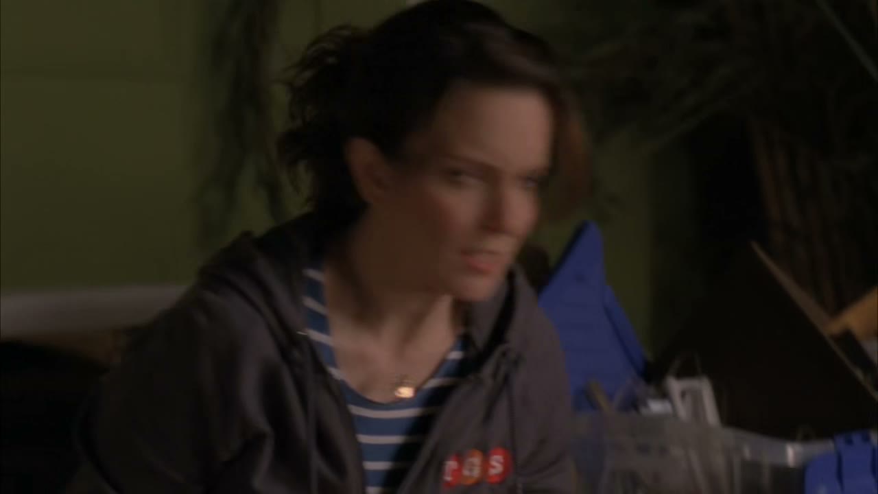 - god, tracy could have cleaned up before he left.