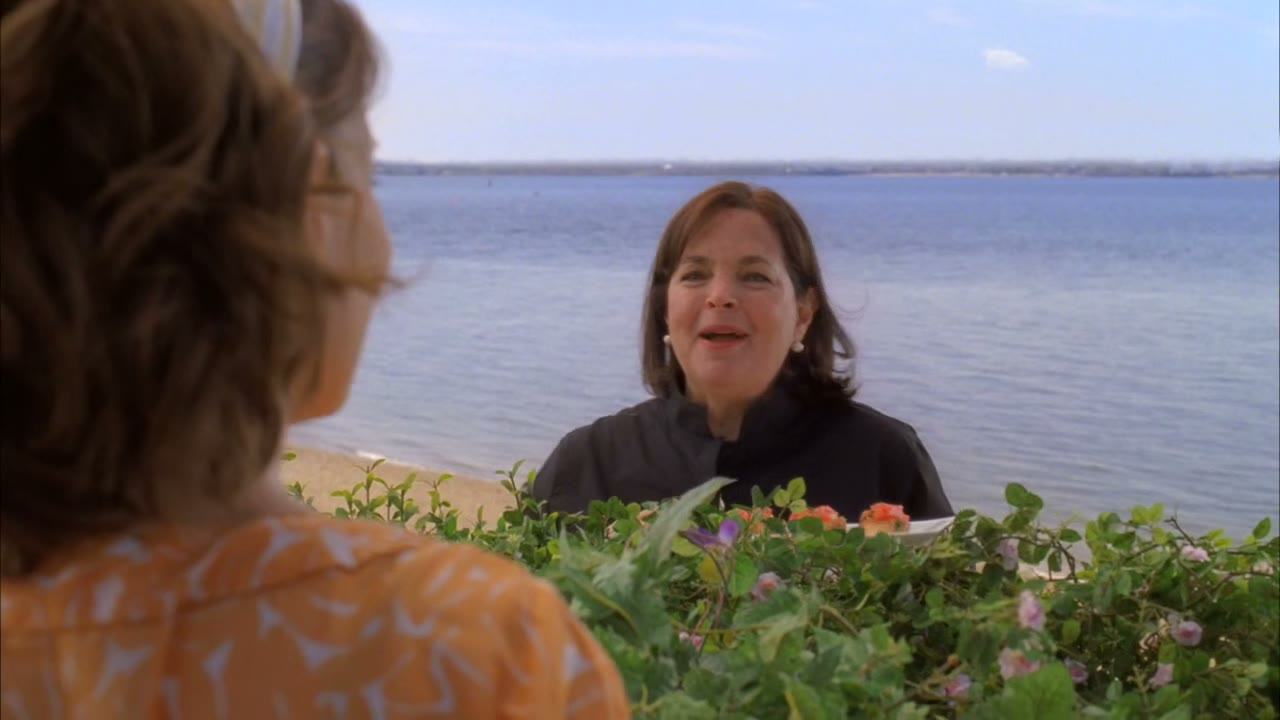 - hi, neighbor. I'm ina garten.