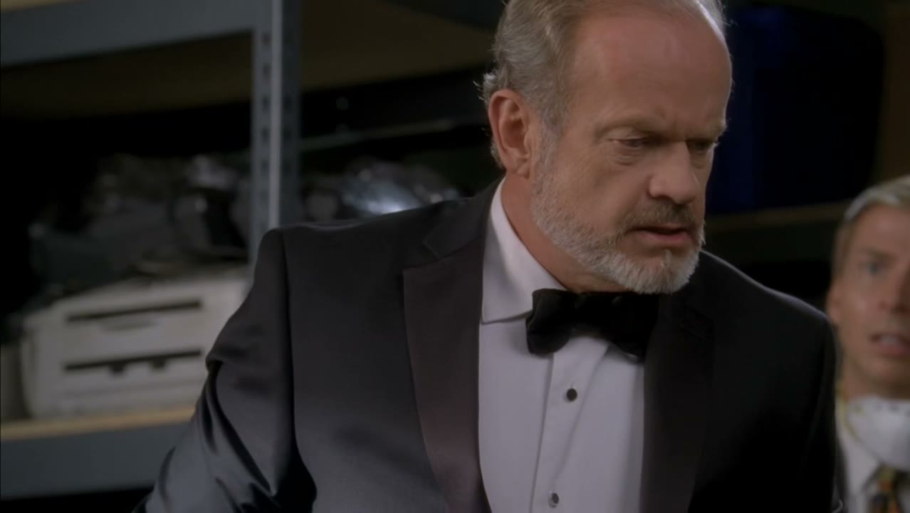 His office is on this floor, isn't it?