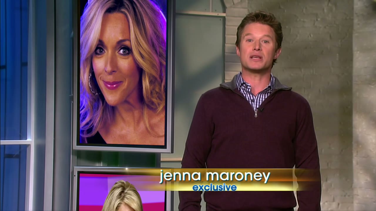 Jenna Maroney's singing live,