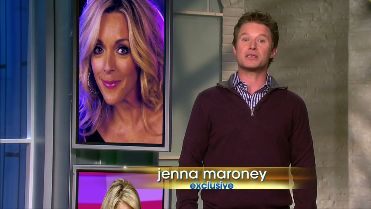 Jenna Maroney's singing live,