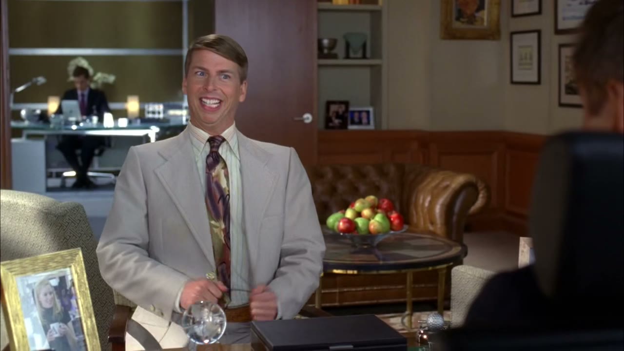 - that's quite a suit, kenneth. - thank you, sir.