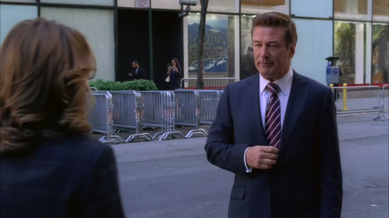 Yes, this is the same flashy night tie