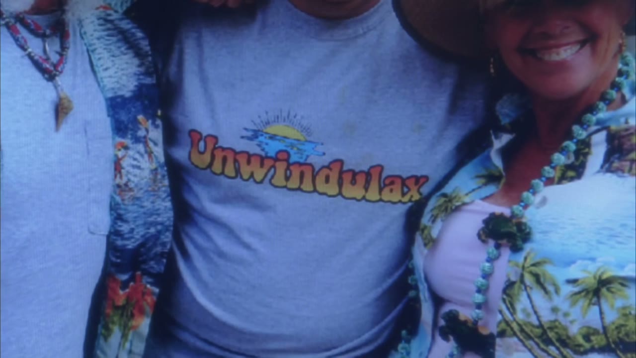 - unwindulax. [Crowd chanting "Jenna"]
