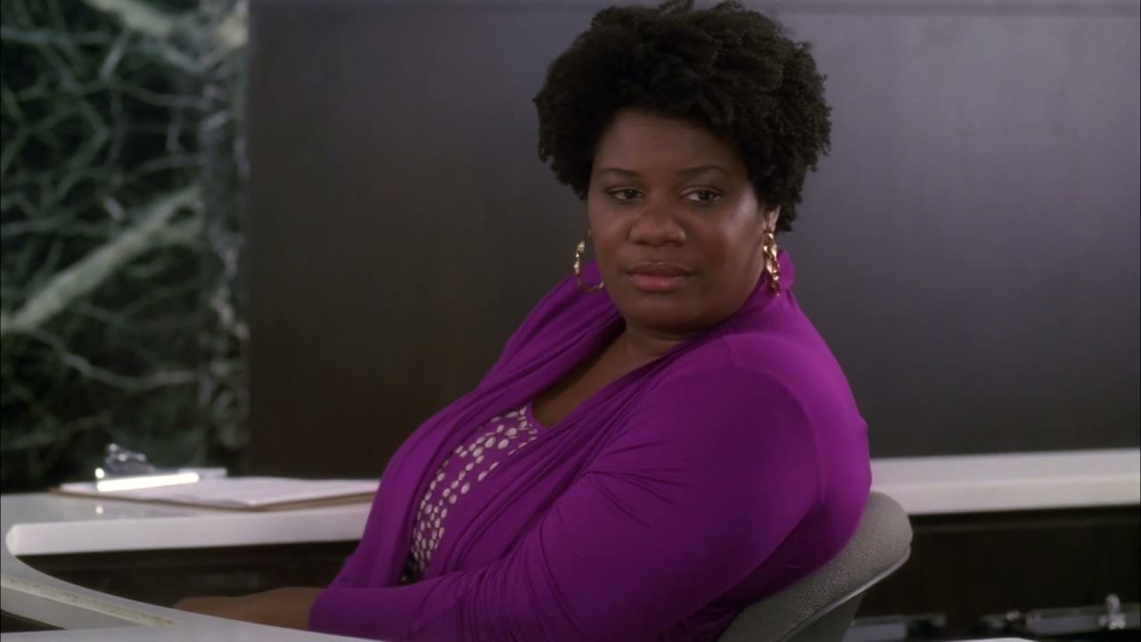 I work at the marriage bureau, but I'll never get married.