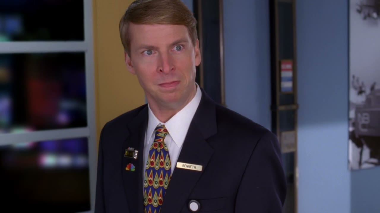 - [angry NBC chimes] ♪ Dum dumdum ♪