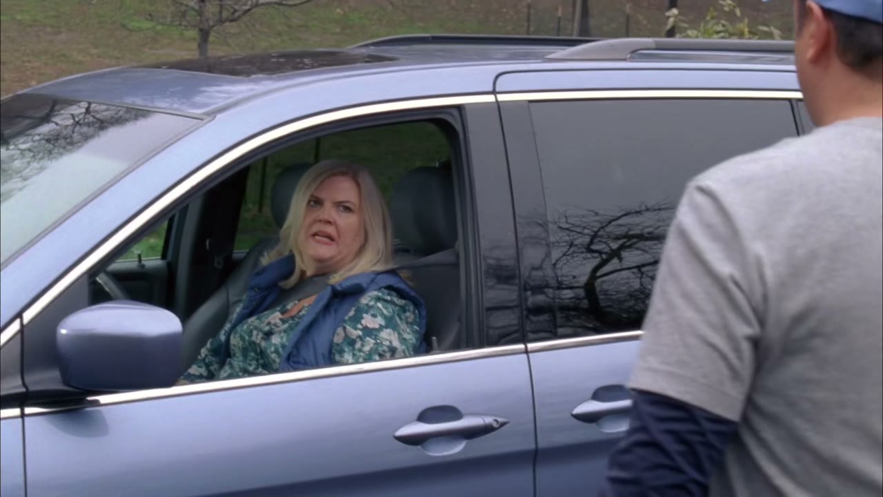- Get in the car, Pete. - Paula!